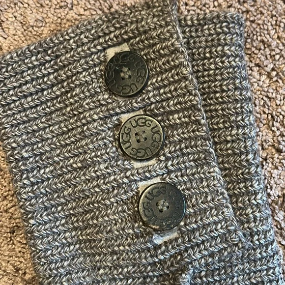 UGG Australia classic Cardi woven knit gray boots - Picture 7 of 10